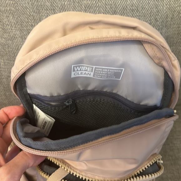 adidas Essentials Sling Crossbody Bag- Magic Beige/Off-white - Picture 10 of 11